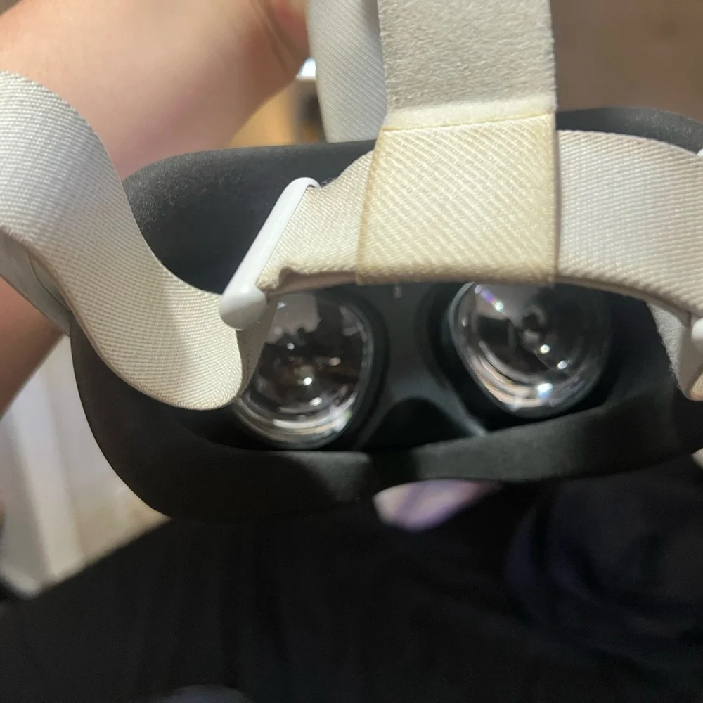 Oculus quest 2 & case